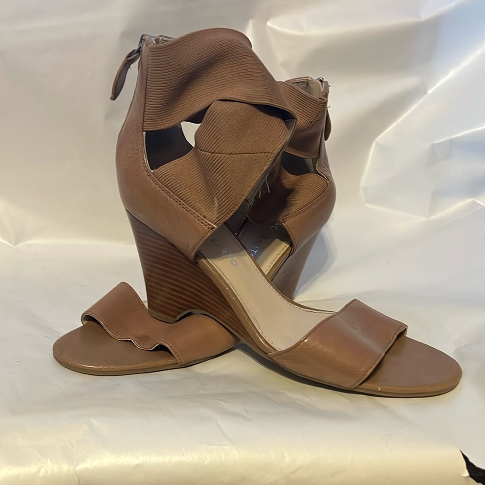 Wedge sandals